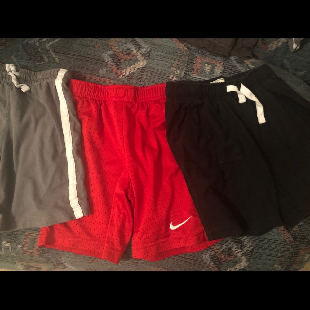 BUNDLE DEAL!!! Boys Basics Shorts, size 6